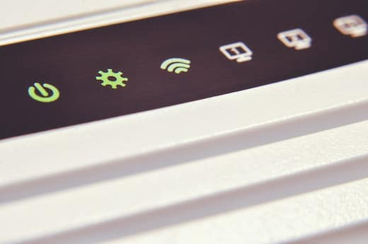 Benefits Internetpauschale | Ausschnitt von einem Bildschirm mit Anzeige von WLAN, Power Knopf und Einstellungen